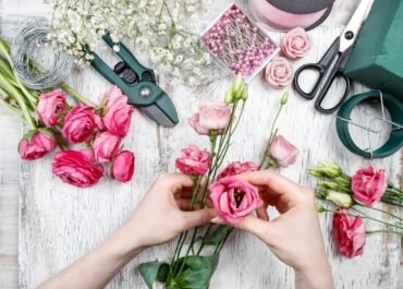 5 easy tricks to keep Flowers Fresh longer