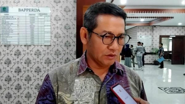 Dariyanto-Skom-Anggota-Komisi-I-DPRD-Kota-Bekasi-e1763610052262