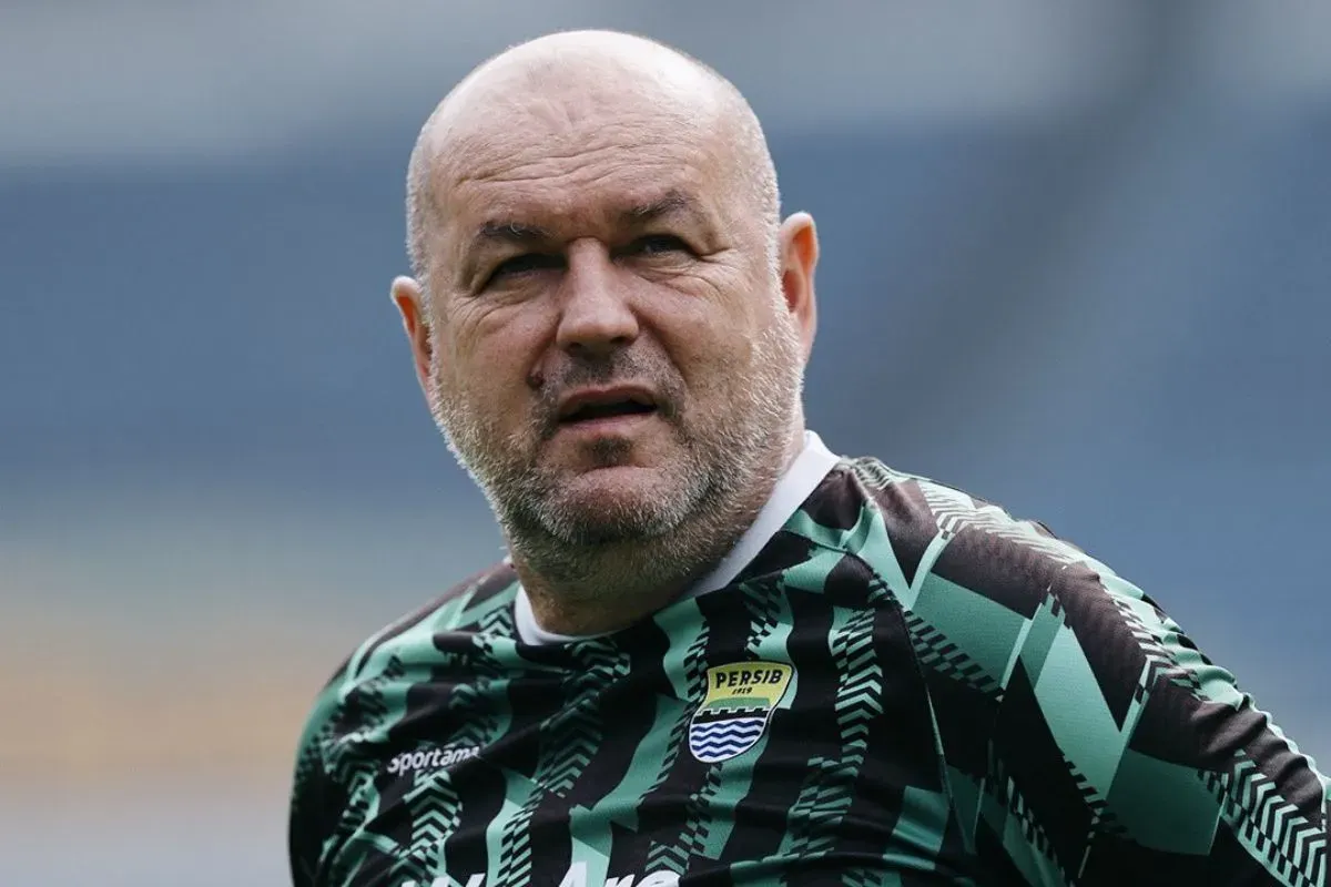 Bojan Hodak Ditahan di Bandung: Persib Bandung Bantah Kuat Isu ke Timnas Indonesia