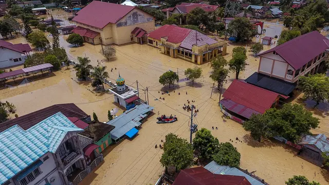 Nagan Raya Aceh Terombang-ambing: Korban Banjir Menanti Bantuan Pusat yang Tak Kunjung Datang