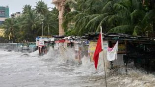 Waspada Libur Natal! BMKG Rilis Peringatan Dini Gelombang Tinggi hingga 4 Meter (25-28 Desember 2025)