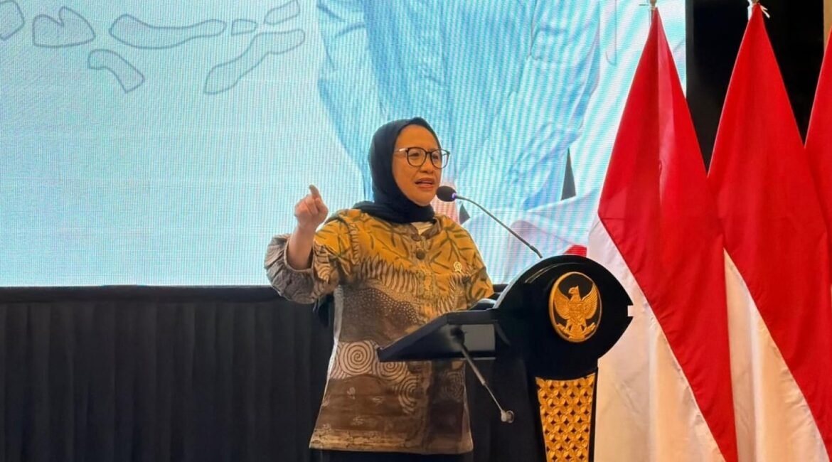 31924-wakil-kepala-badan-gizi-nasional-bgn-nanik-sudaryati-deyang