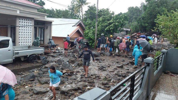 Diterjang Banjir Bandang Dahsyat, Pemkab Sitaro Gerak Cepat Tetapkan Status Tanggap Darurat