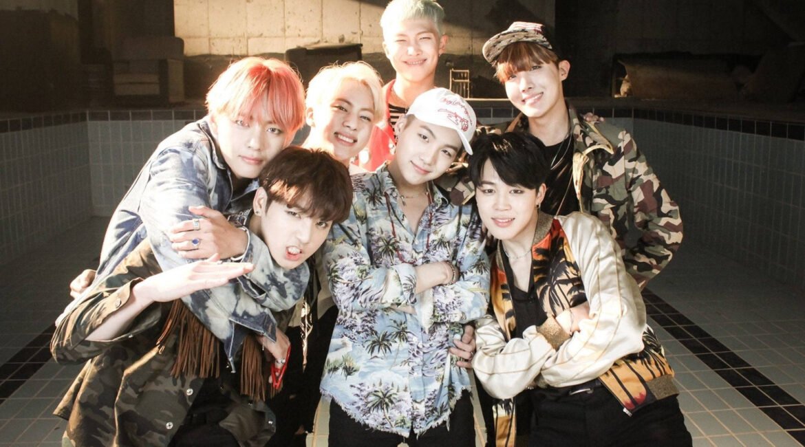 bts-group-photo-in-fire-mv-t5y06p425m8ffd5f