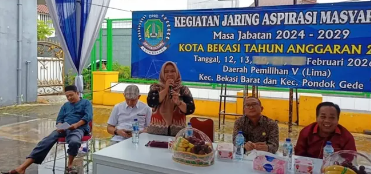 Warga Pondok Gede dan Bekasi Barat Curhat Soal Banjir hingga Jalan Rusak Saat Reses DPRD 2026