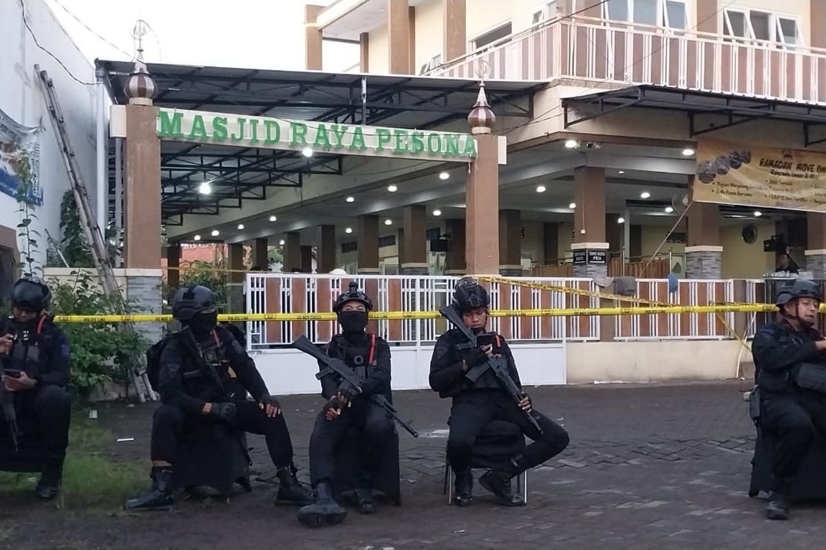 Ledakan Saat Tarawih Guncang Masjid di Jember, Tim Penjinak Bom Langsung Turun Tangan