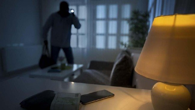 Kantor Gubernur Sulawesi Selatan Dibobol Maling, Sejumlah Ruangan Porak-Poranda