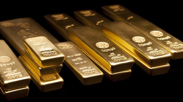 Harga Emas Dunia Melemah di Tengah Lonjakan Minyak dan Penguatan Dolar AS