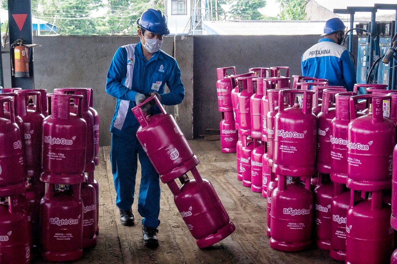Harga Gas Melonjak, LPG Nonsubsidi Resmi Naik hingga 18% — Warga Diminta Tetap Tenang