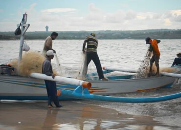 Laut Makin Tercemar, Generasi Muda Mulai Tinggalkan Profesi Nelayan