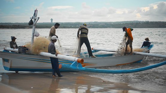 Laut Makin Tercemar, Generasi Muda Mulai Tinggalkan Profesi Nelayan