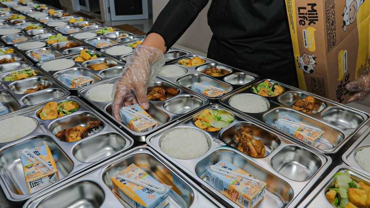 Ratusan Siswa SD di Cakung Diduga Keracunan Makan Bergizi Gratis, Puluhan Alami Mual hingga Pusing
