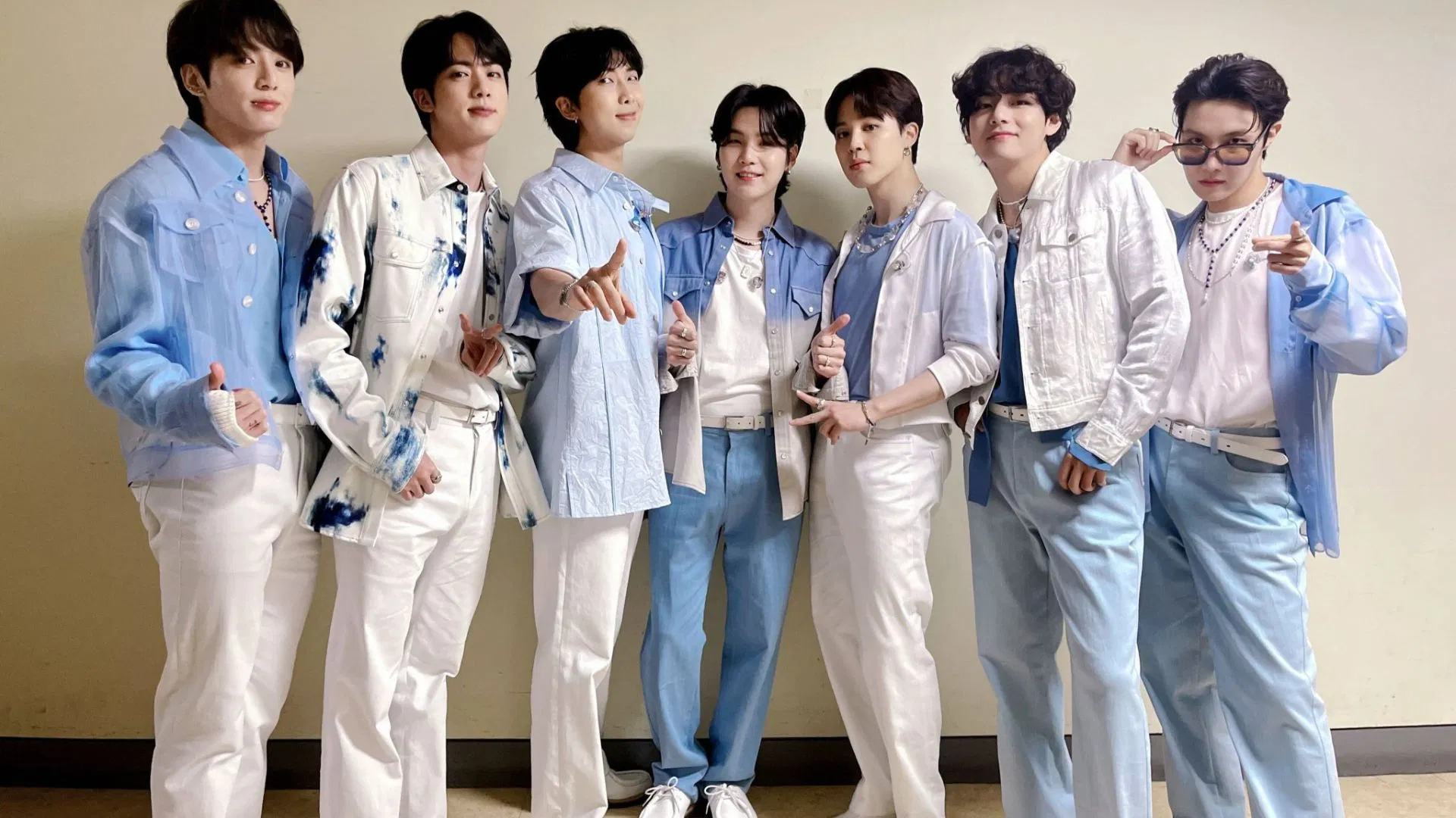 ARMY Indonesia Bersiap! BTS Dipastikan Gelar Konser Spektakuler Dua Hari di GBK Jakarta