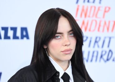 Viral! Billie Eilish Bereaksi Gemas Dipanggil “Teteh Elis” oleh Fans Indonesia