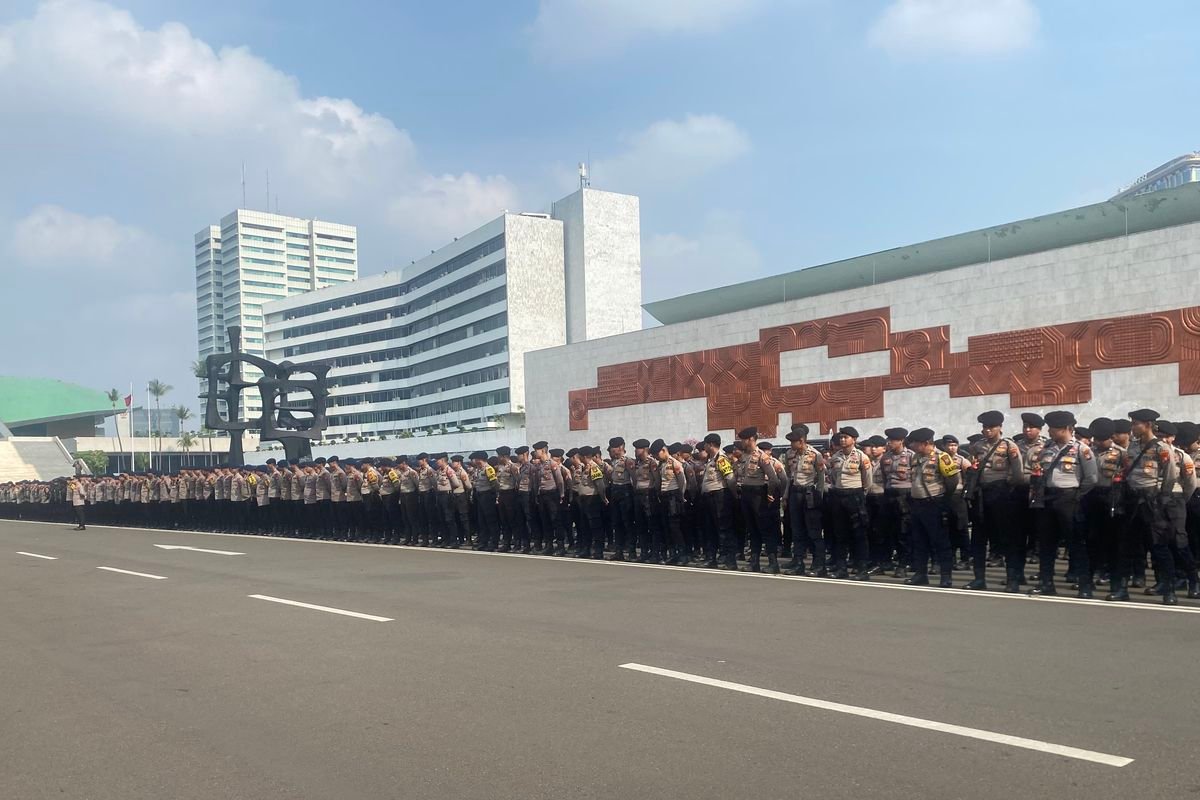 Pendekatan Humanis! Kapolda Metro Larang Polisi Agresif dan Kejar Massa yang Demo Hari Ini