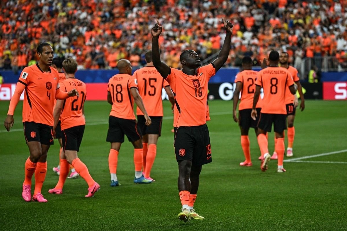Pesta 5 Gol Oranje! Belanda Menggila, Dua Bek Swedia Jadi Sasaran Kritik Tajam