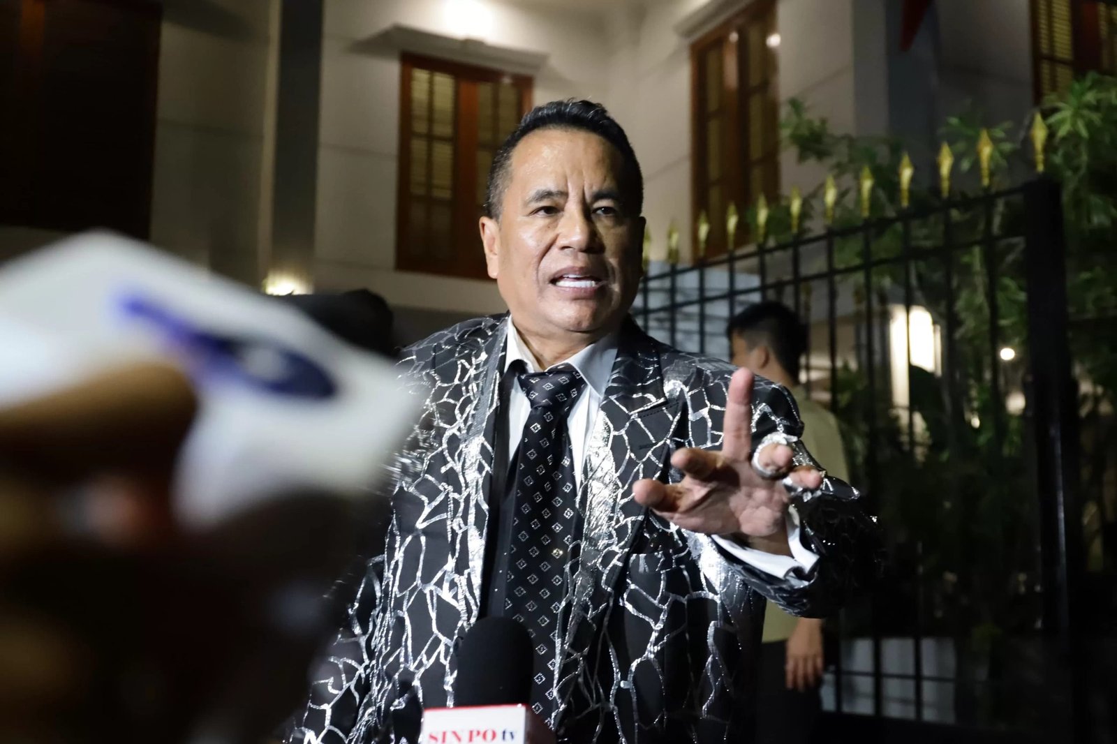 Hotman Paris Mundur dari Tim Kuasa Hukum Eks Jampidsus Febrie Adriansyah, Fokus Jalani Pengobatan