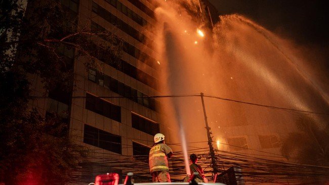 gedung-bapenda-dki-jakarta-kebakaran-1786149524124_169