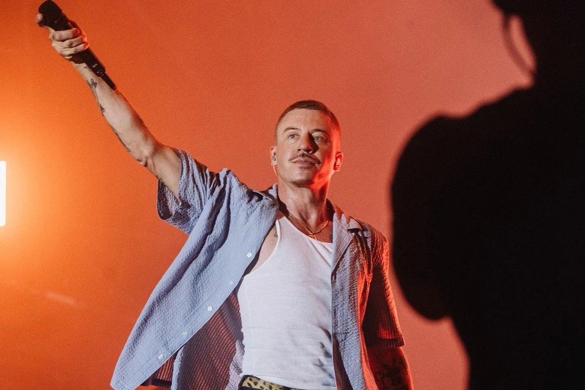 Macklemore Sumbangkan Rp17 Miliar untuk Palestina, Robert Kraft Ikut Buka Dompet