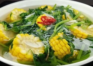 Resep Sayur Bening Bayam yang Segar dan Gurih, Cocok untuk Menu Harian